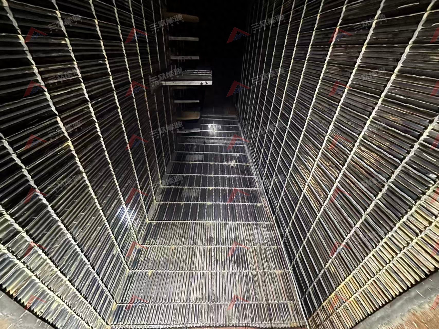 山西某电厂CFB锅炉格栅防磨技术应用案例—水冷壁防磨首选郑州三众